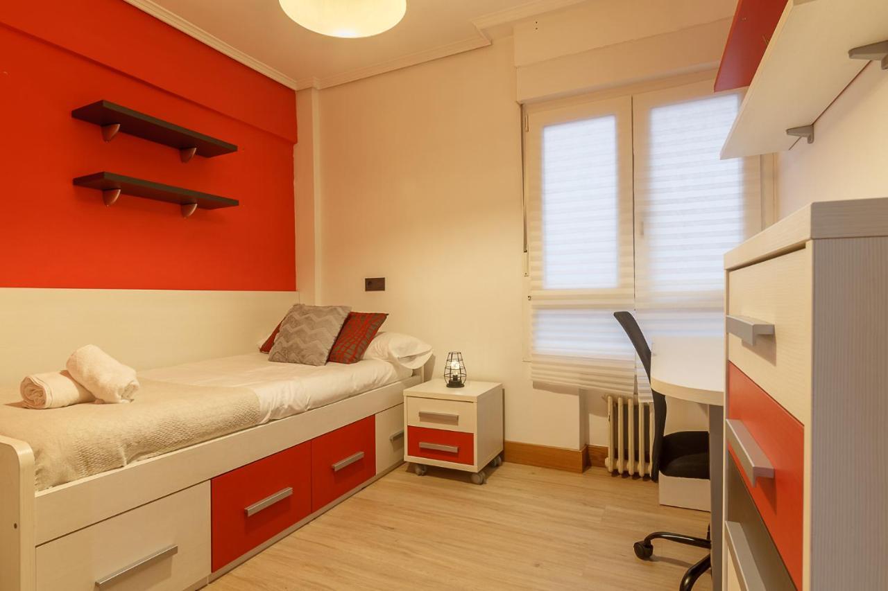 Fika, Vivienda Turistica Urbana Con Wifi Apartment Bilbao Luaran gambar