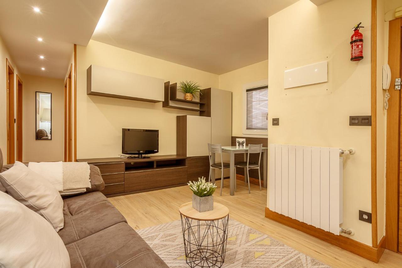 Fika, Vivienda Turistica Urbana Con Wifi Apartment Bilbao Luaran gambar