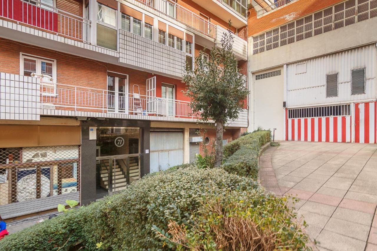 Fika, Vivienda Turistica Urbana Con Wifi Apartment Bilbao Luaran gambar